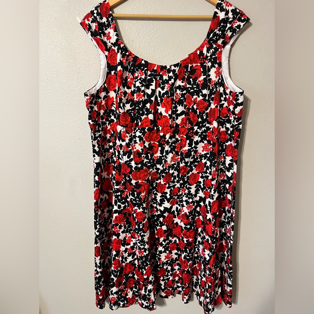 London Times Woman Fit and Flare Dress Empire Waist Red Roses Floral Size 20W